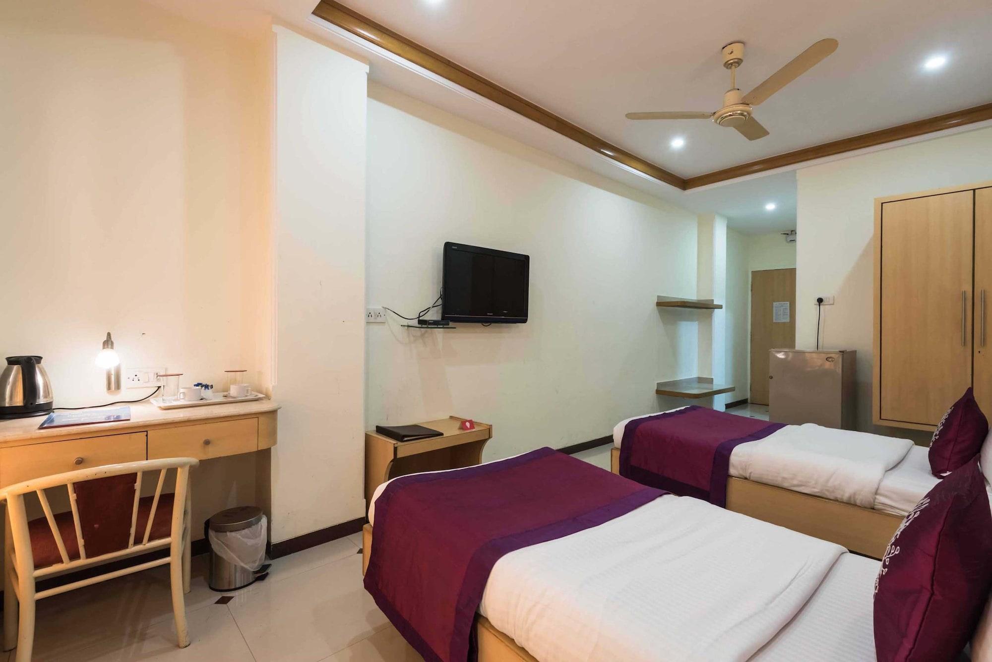 מומביי Hotel Godwin - Colaba מראה חיצוני תמונה