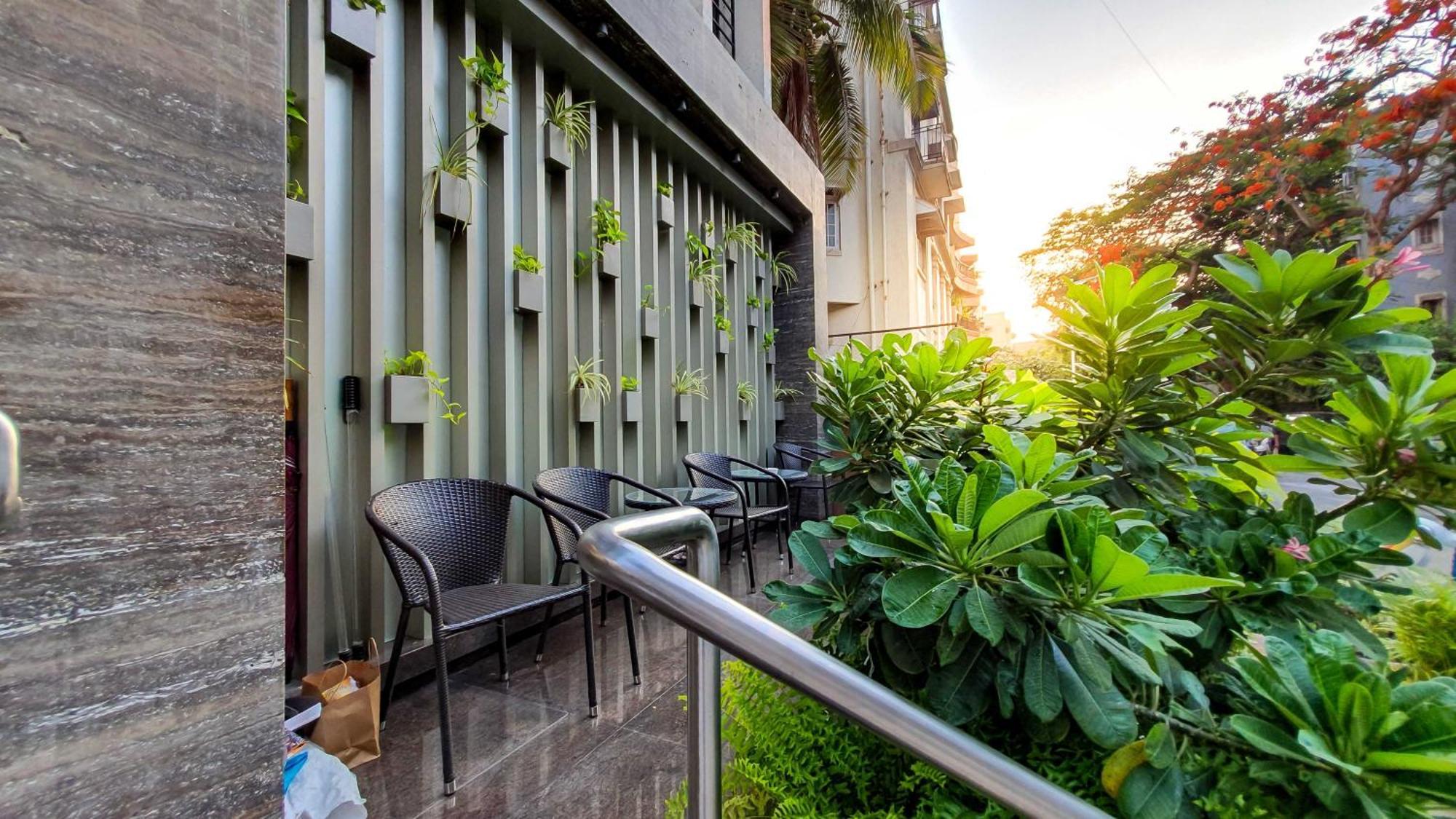 מומביי Hotel Godwin - Colaba מראה חיצוני תמונה