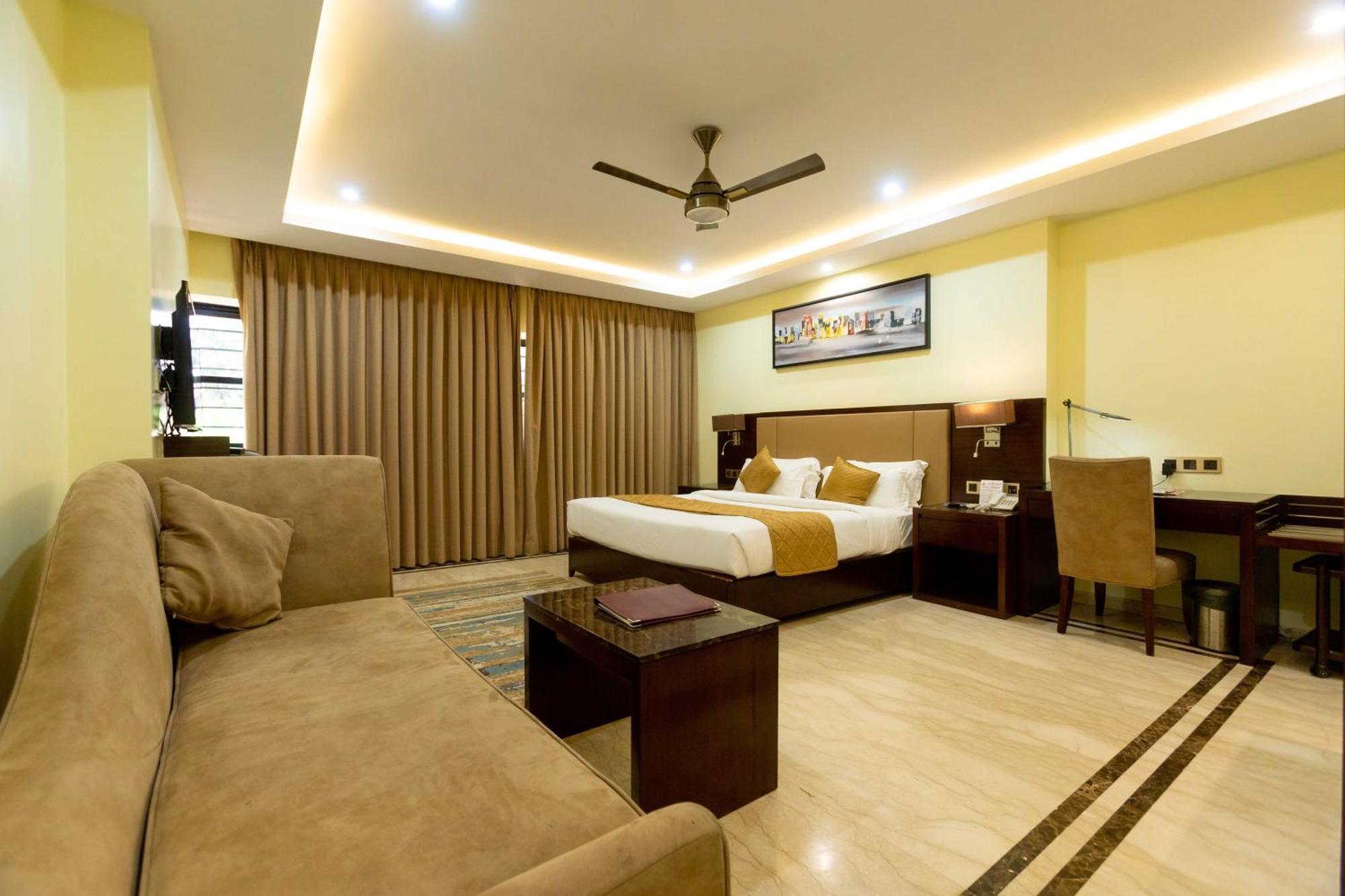 מומביי Hotel Godwin - Colaba מראה חיצוני תמונה
