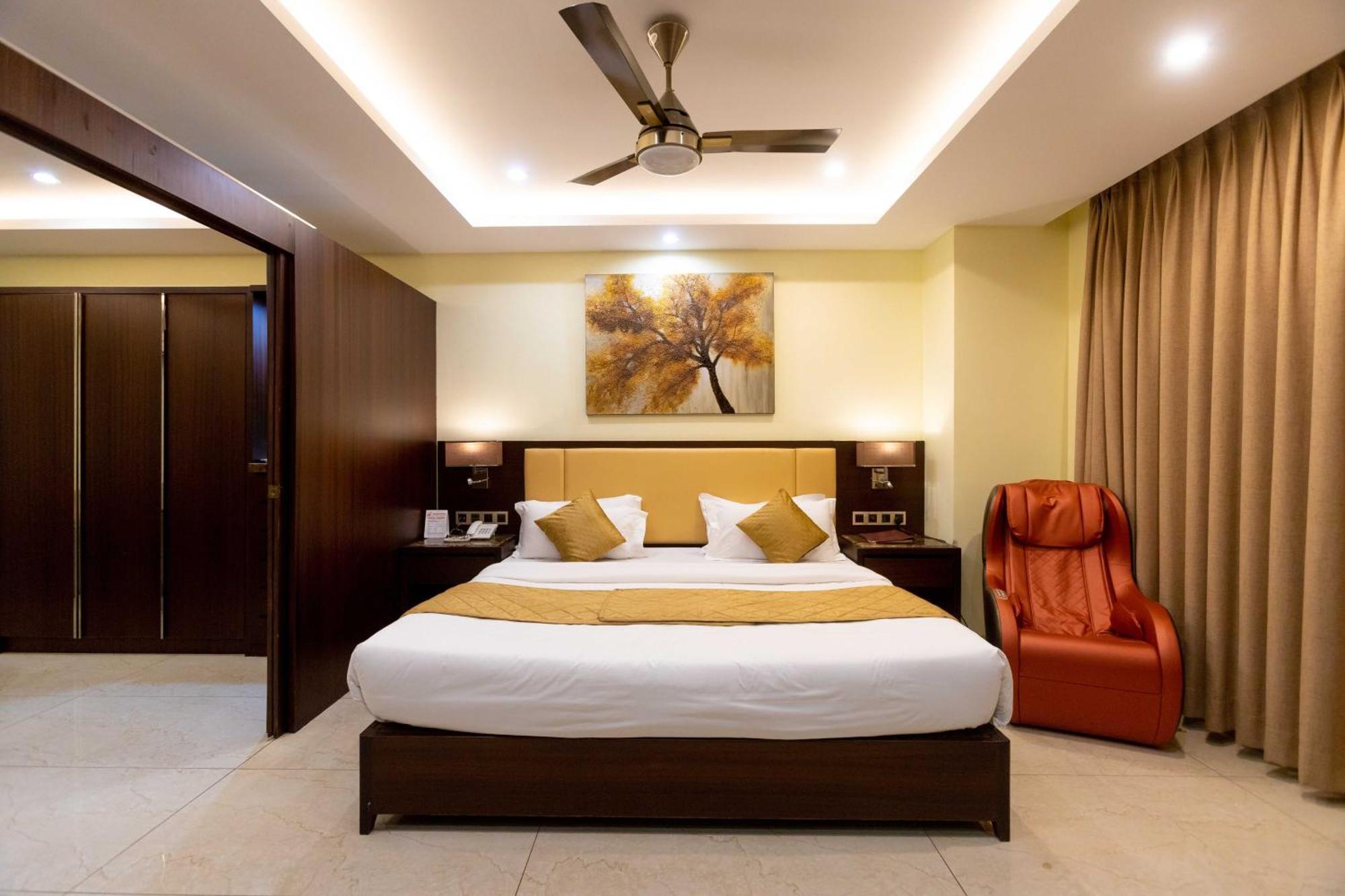 מומביי Hotel Godwin - Colaba מראה חיצוני תמונה