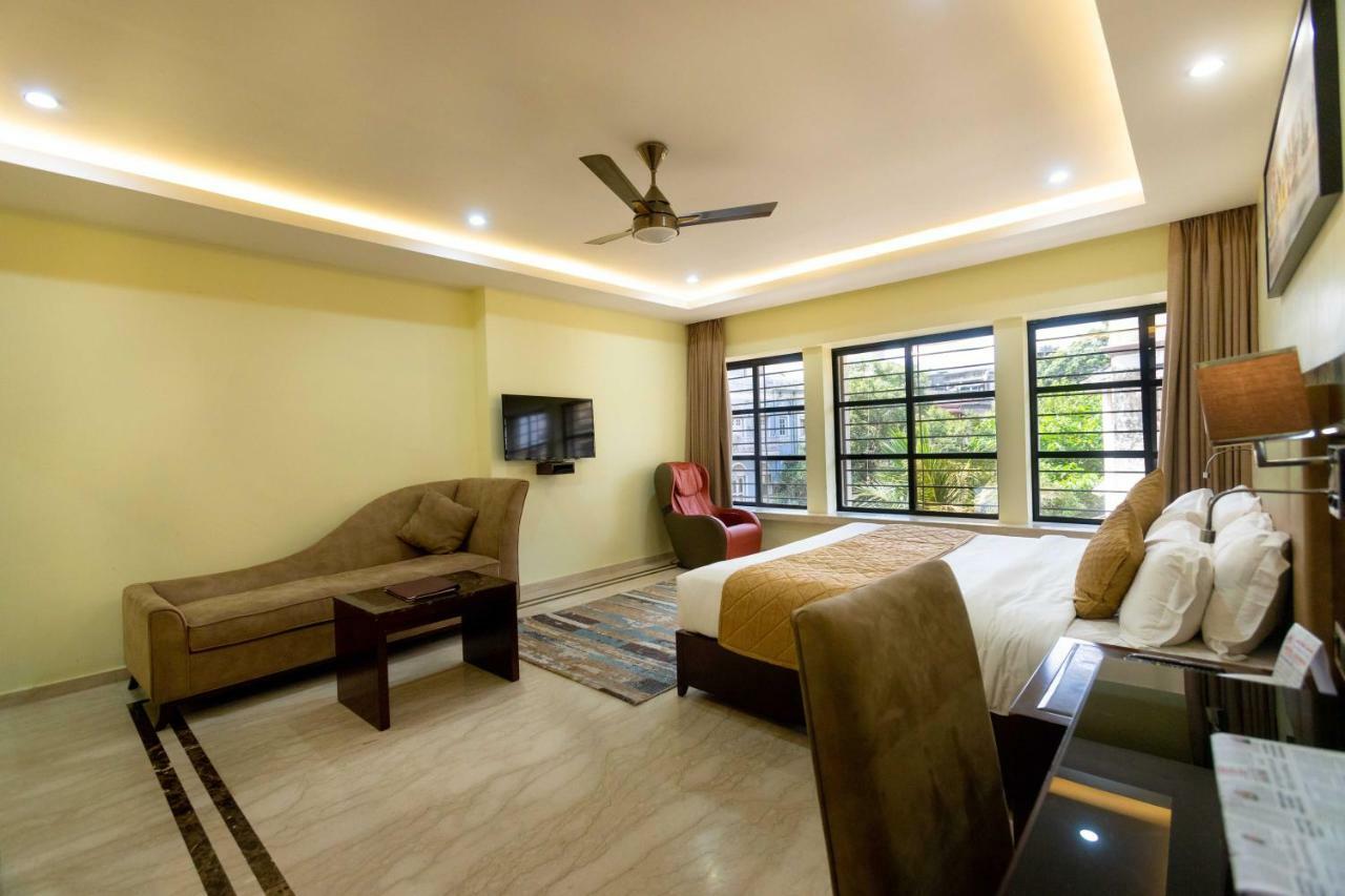 מומביי Hotel Godwin - Colaba מראה חיצוני תמונה