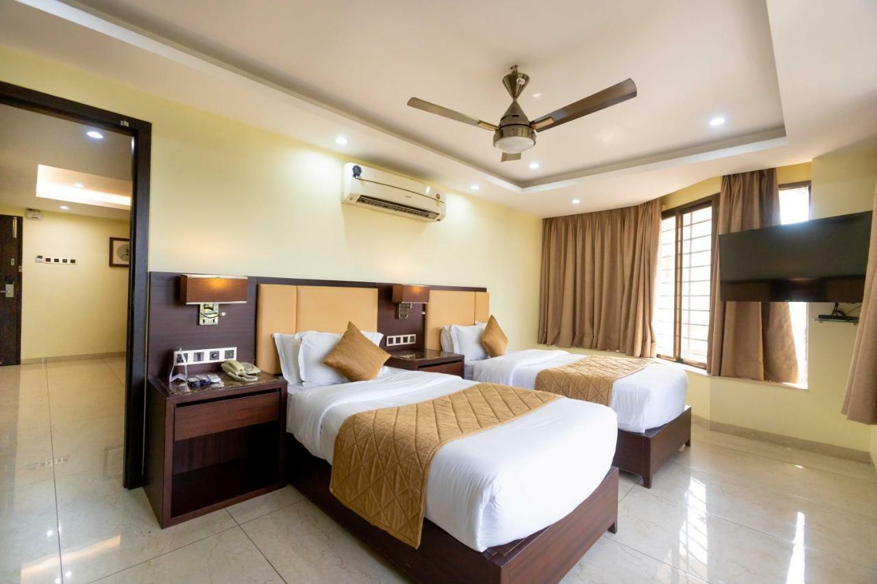 מומביי Hotel Godwin - Colaba מראה חיצוני תמונה