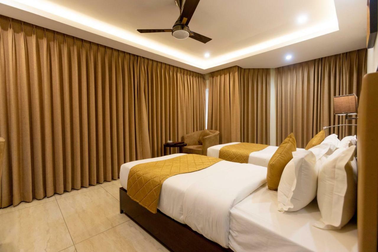 מומביי Hotel Godwin - Colaba מראה חיצוני תמונה